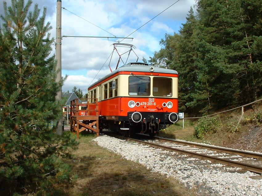 ET 201-06 am Behelfsbahnsteig 2002.Foto: Mario Ehrlich