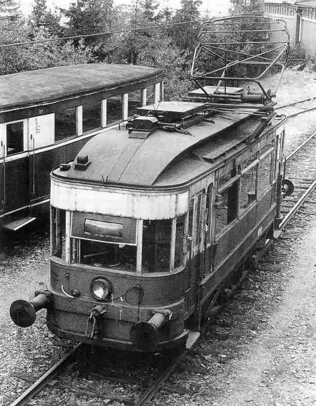 Die Straßenbahn auf der Flachstrecke nachgerüstet mit Pufferbohle und Puffern 1960, EK-Verlag