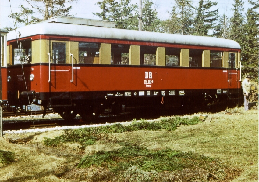 Der Steuerwagen ET 279 202-6 im Jahr 1987 in Lichtenhain, Foto: Hans Schubert