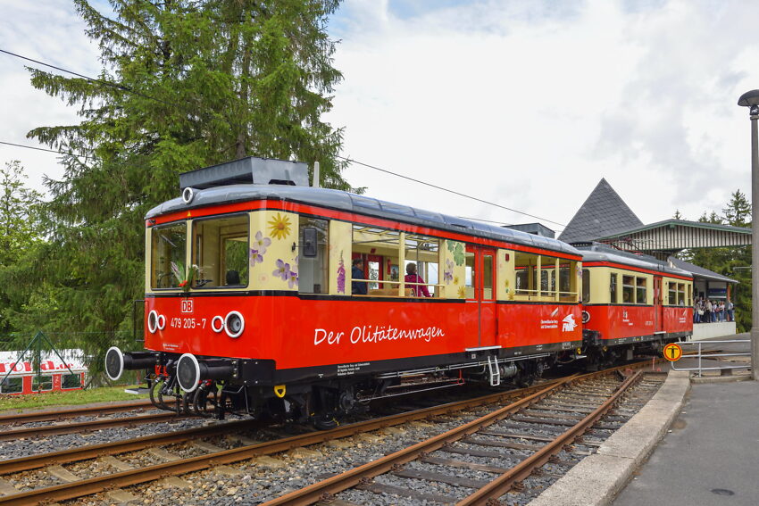 Der Olitätenwagen nach seiner Einweihung. Foto: Thomas Albrecht